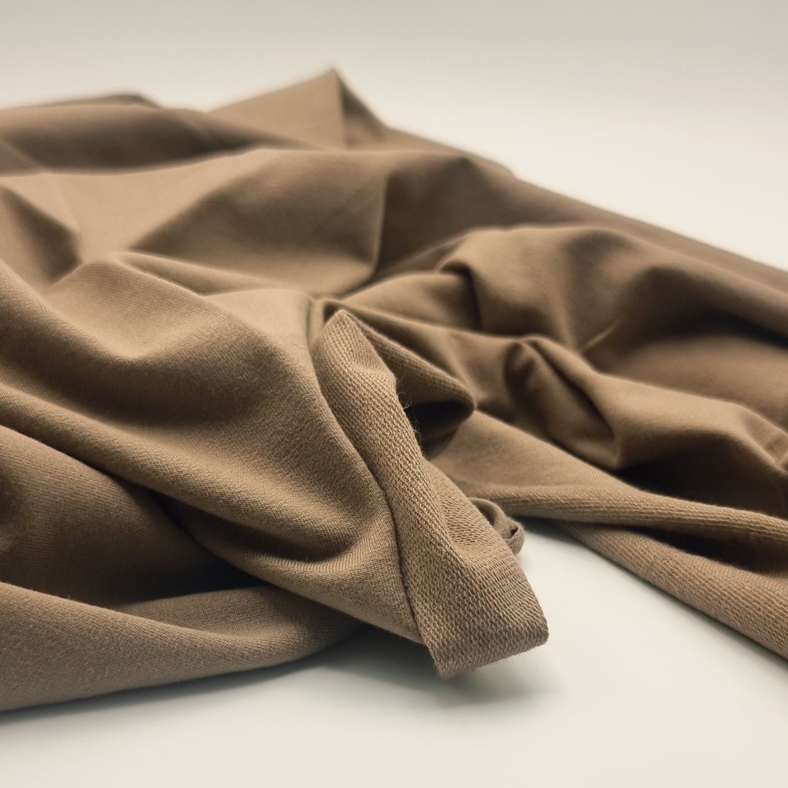Nek Micro felpa Garzata<br>cotone biologico<br>Marrone nocciola <br/></h1><p>Colore - fine serie<p> - immagine 2